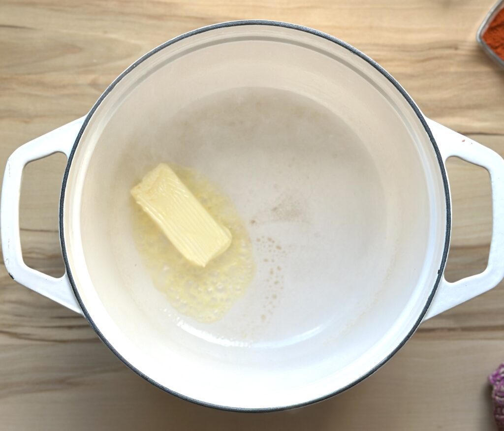 Schmelzende Butter für Rinder Gulasch