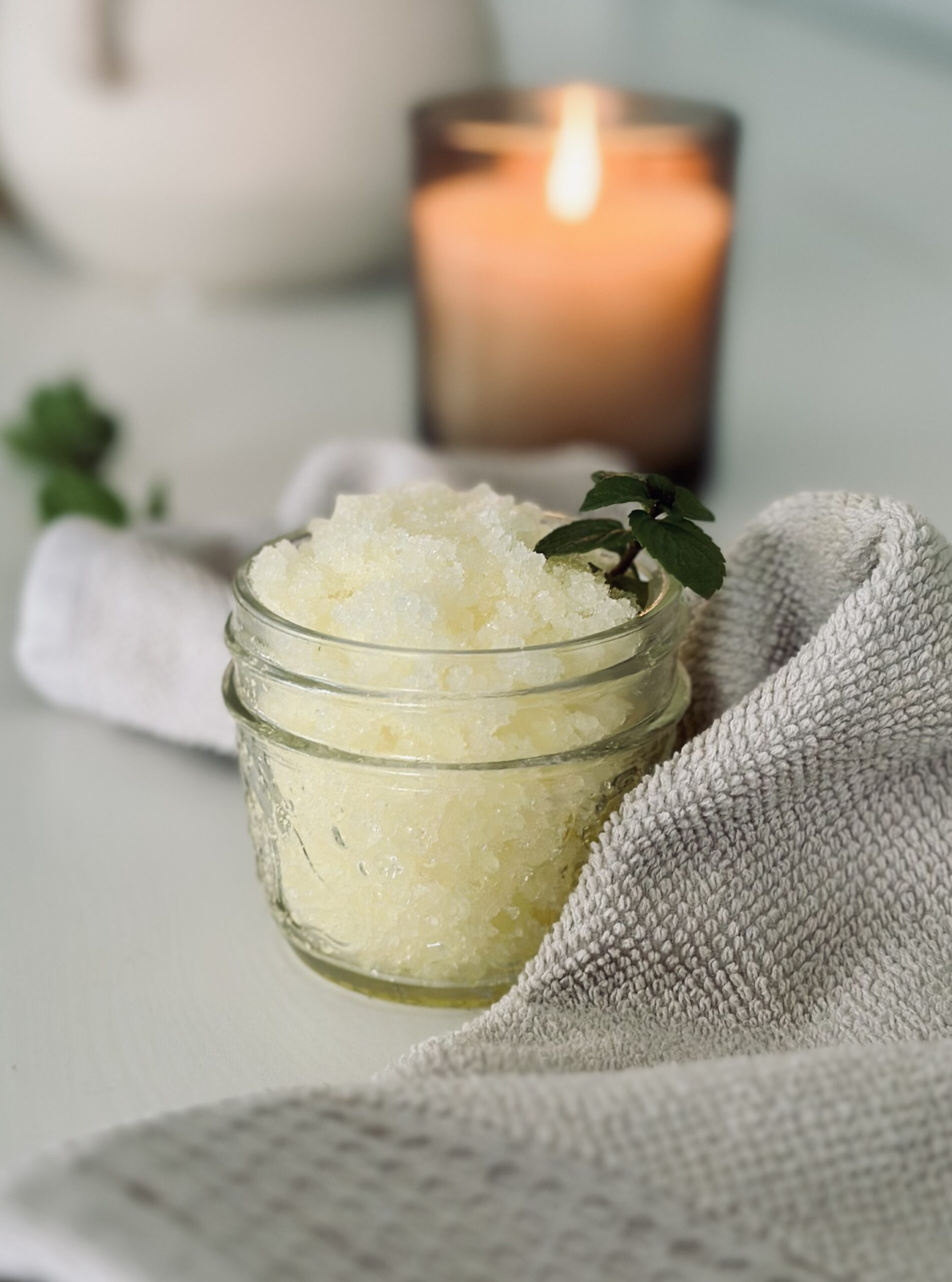 Selbst gemachtes Handpeeling mit Pfefferminze
