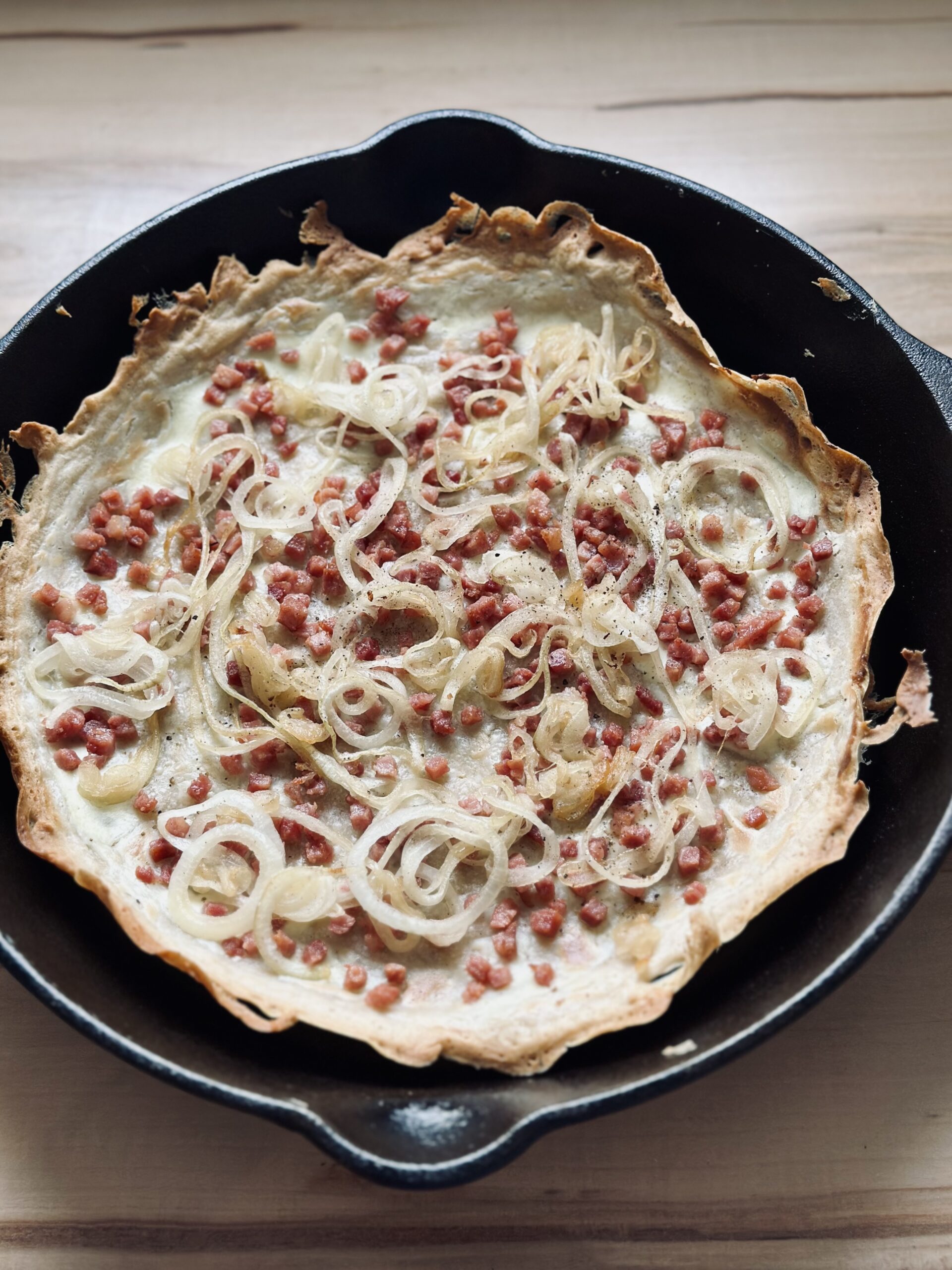 Fertiger Sauerteigrest Flammkuchen