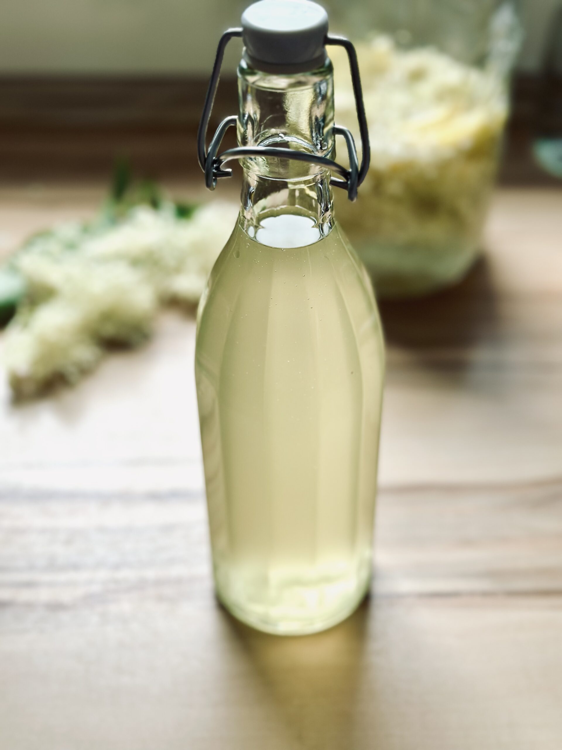 Holunderblütensirup