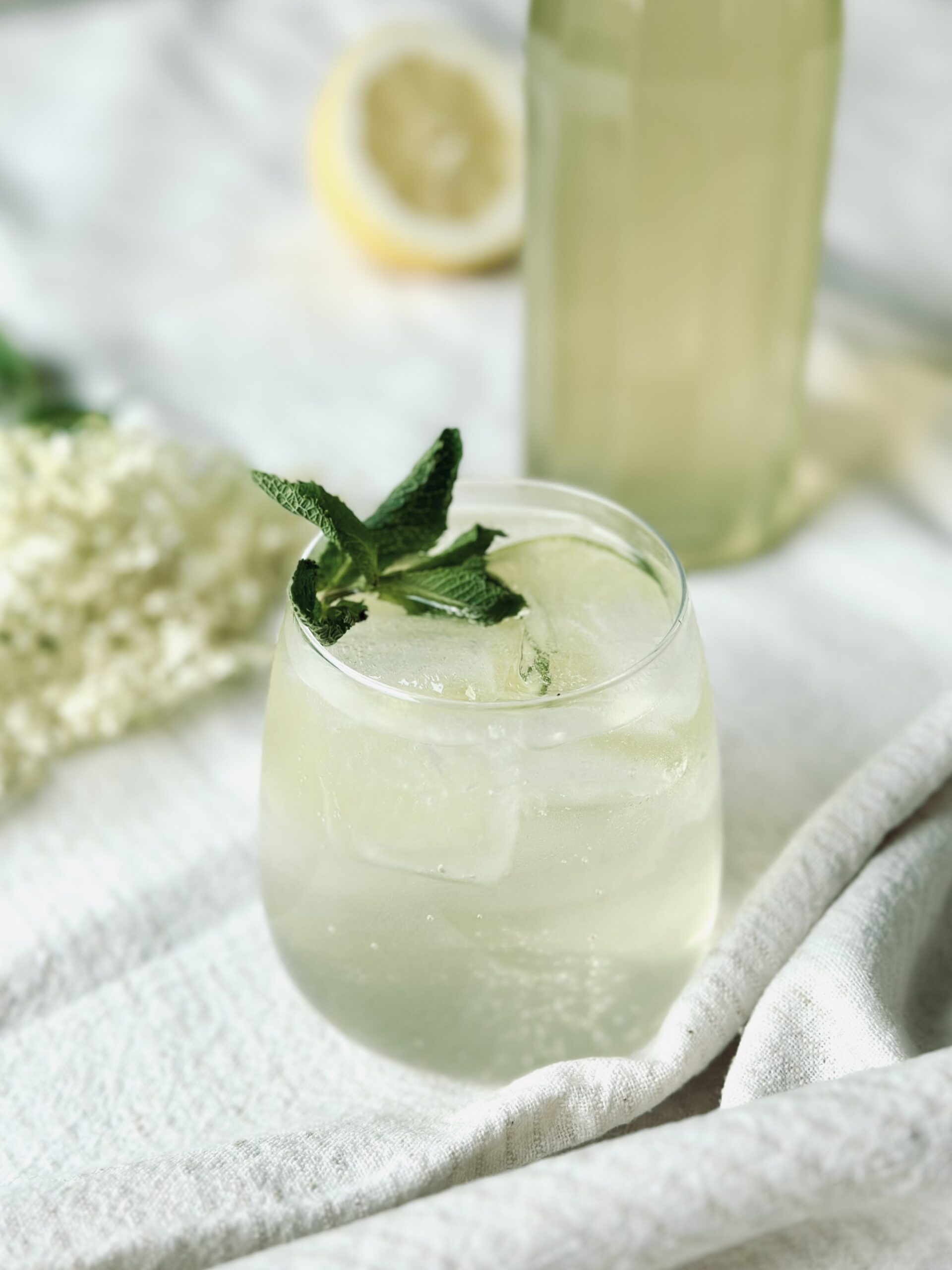 Holunderblütensirup