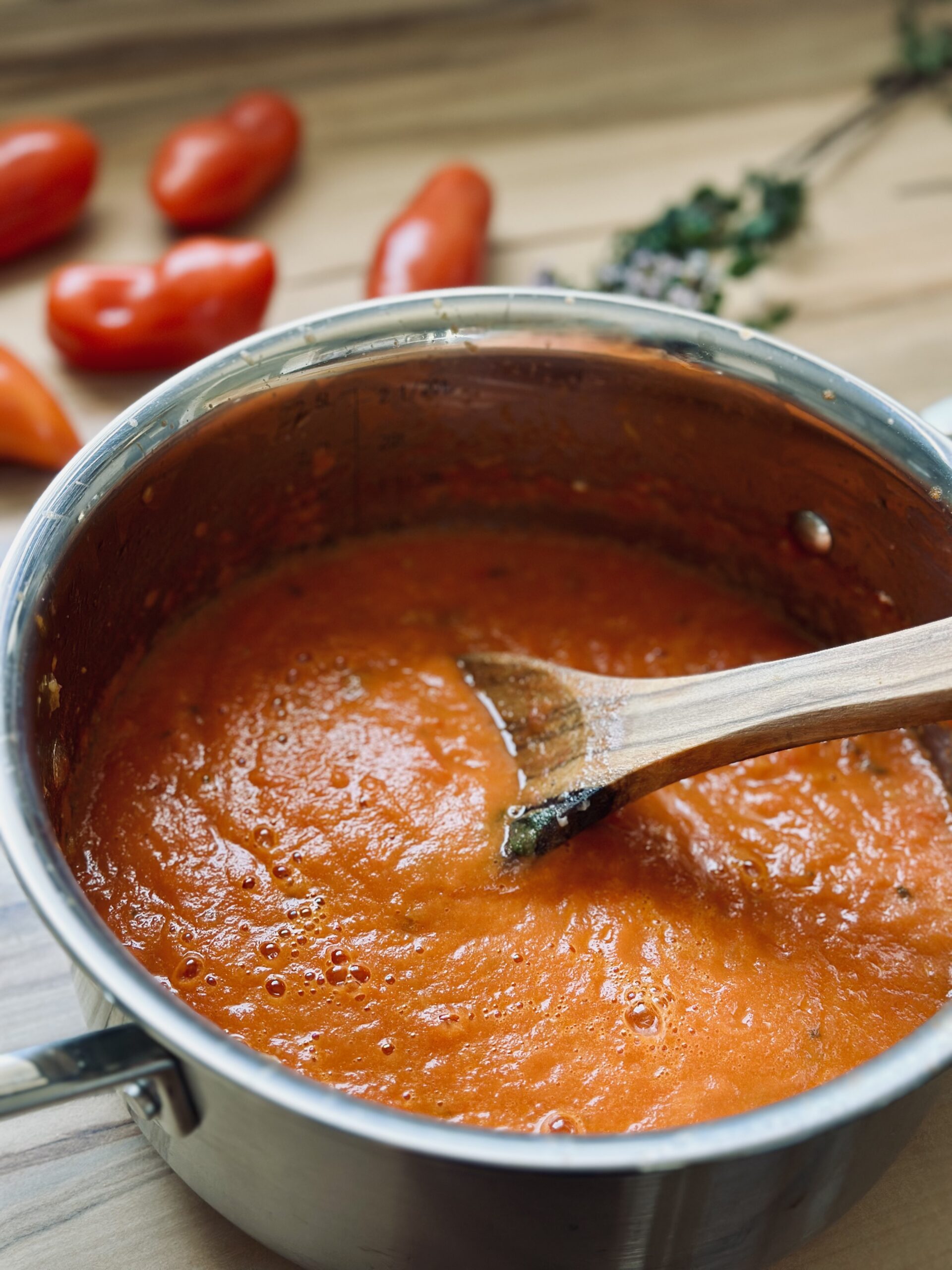 Fertige schnelle Tomatensoße