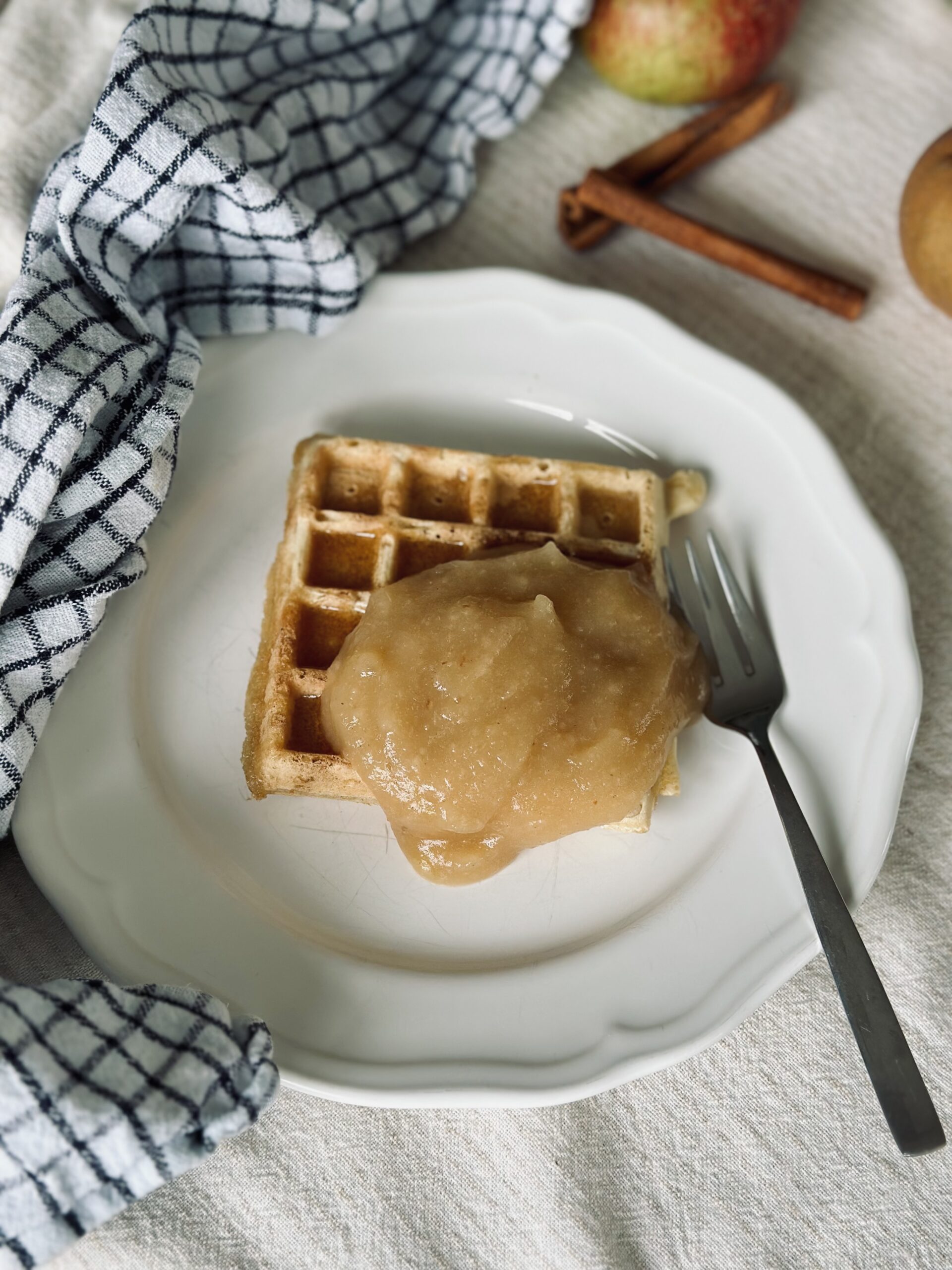 Waffeln mit Apfelmus