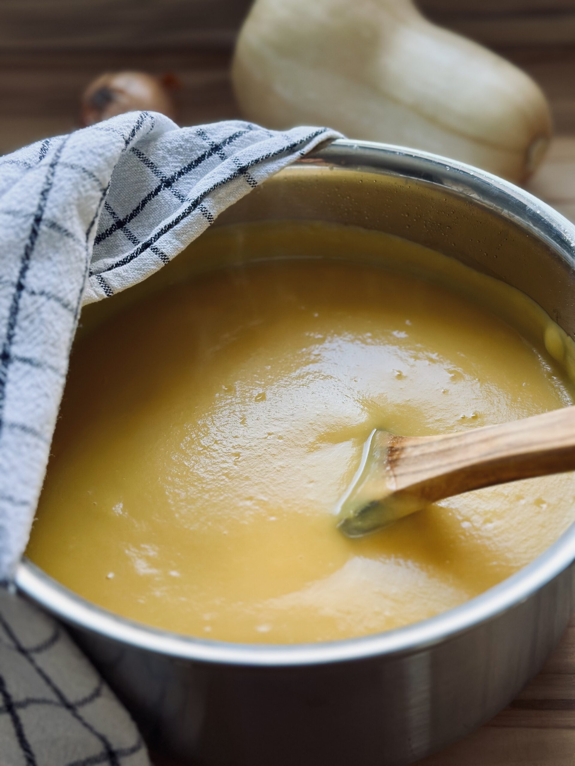 Suppe weiter köcheln lassen