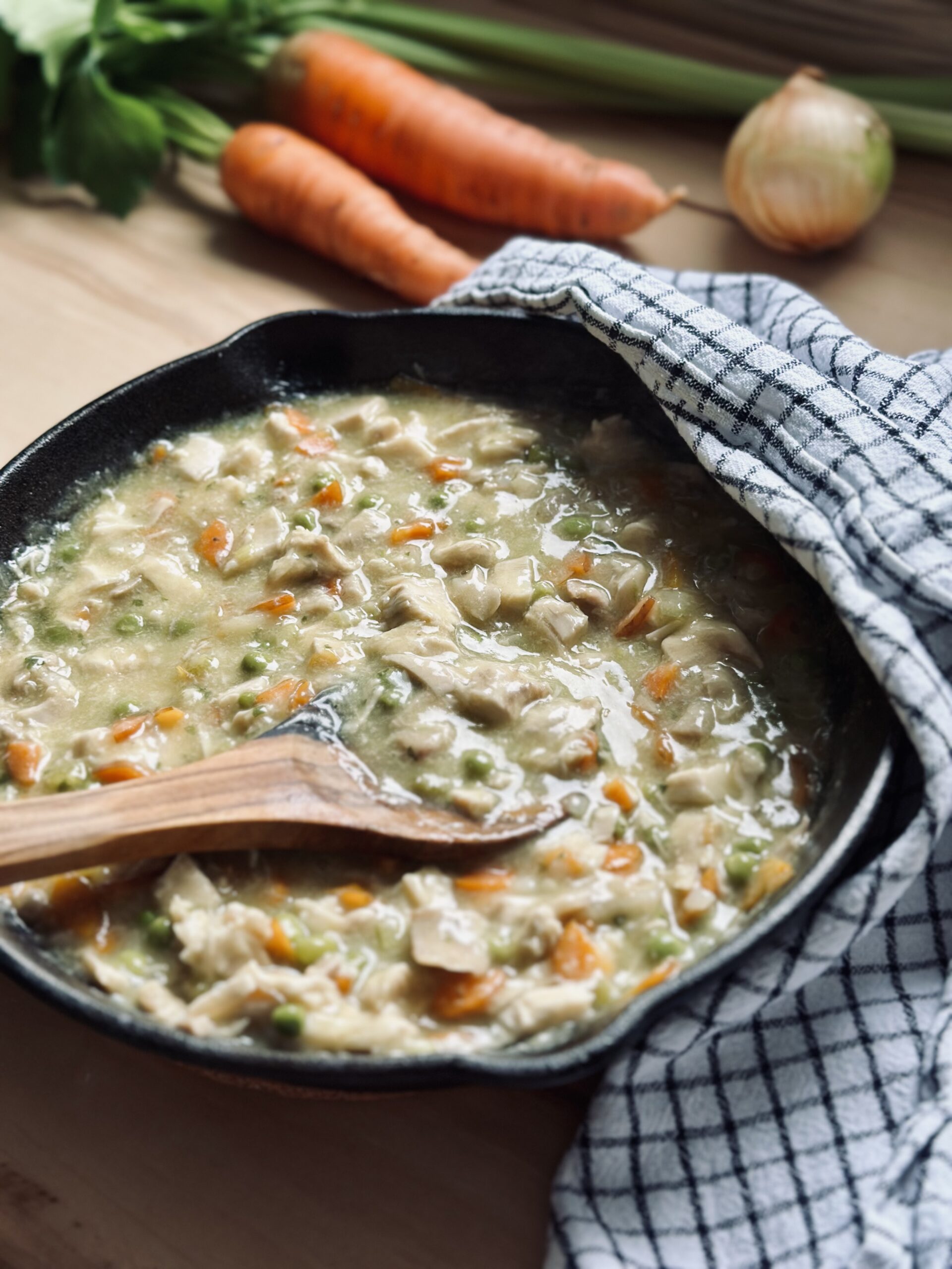 Einfaches Hühnerfrikassee