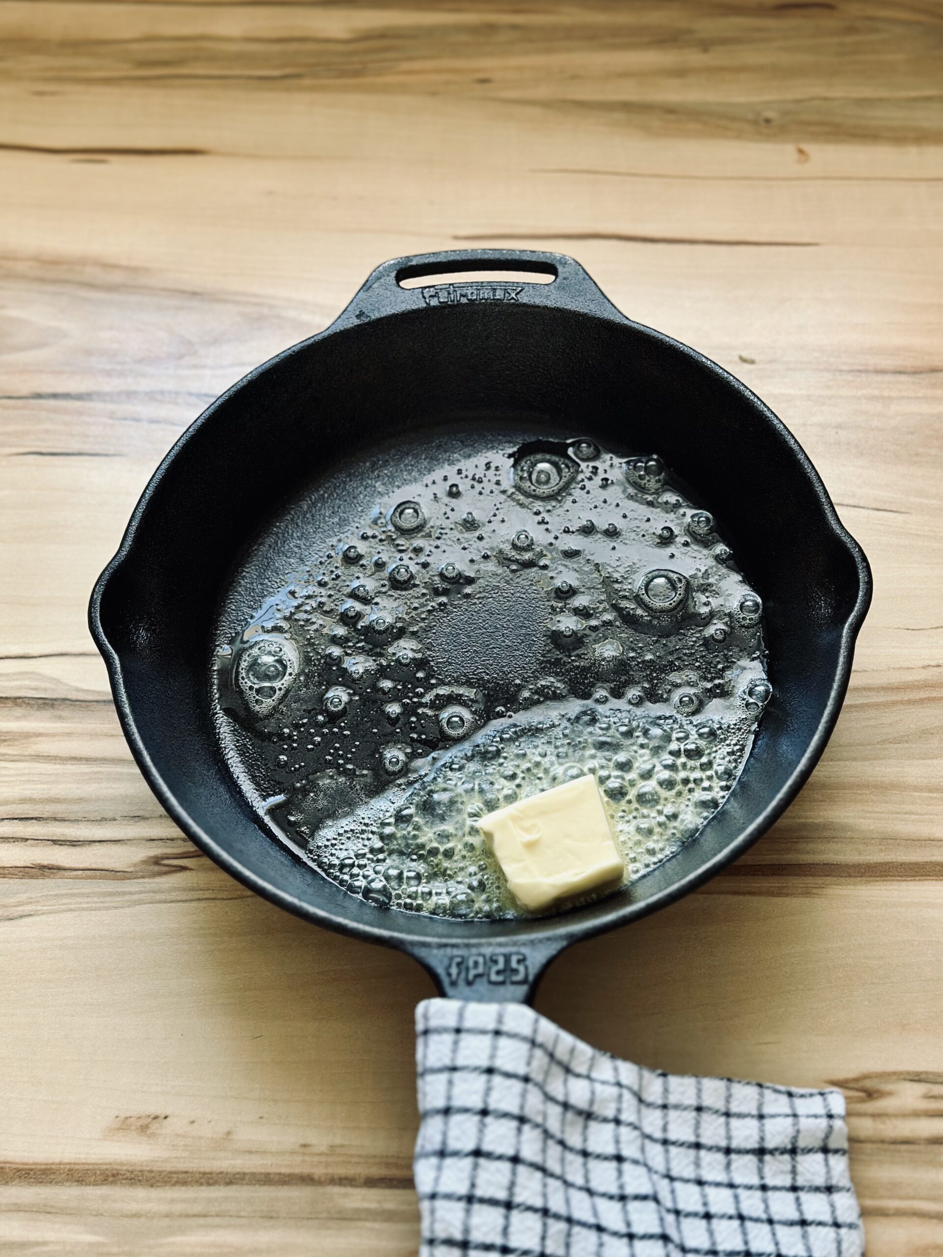 Butter in einer Pfanne zerlassen