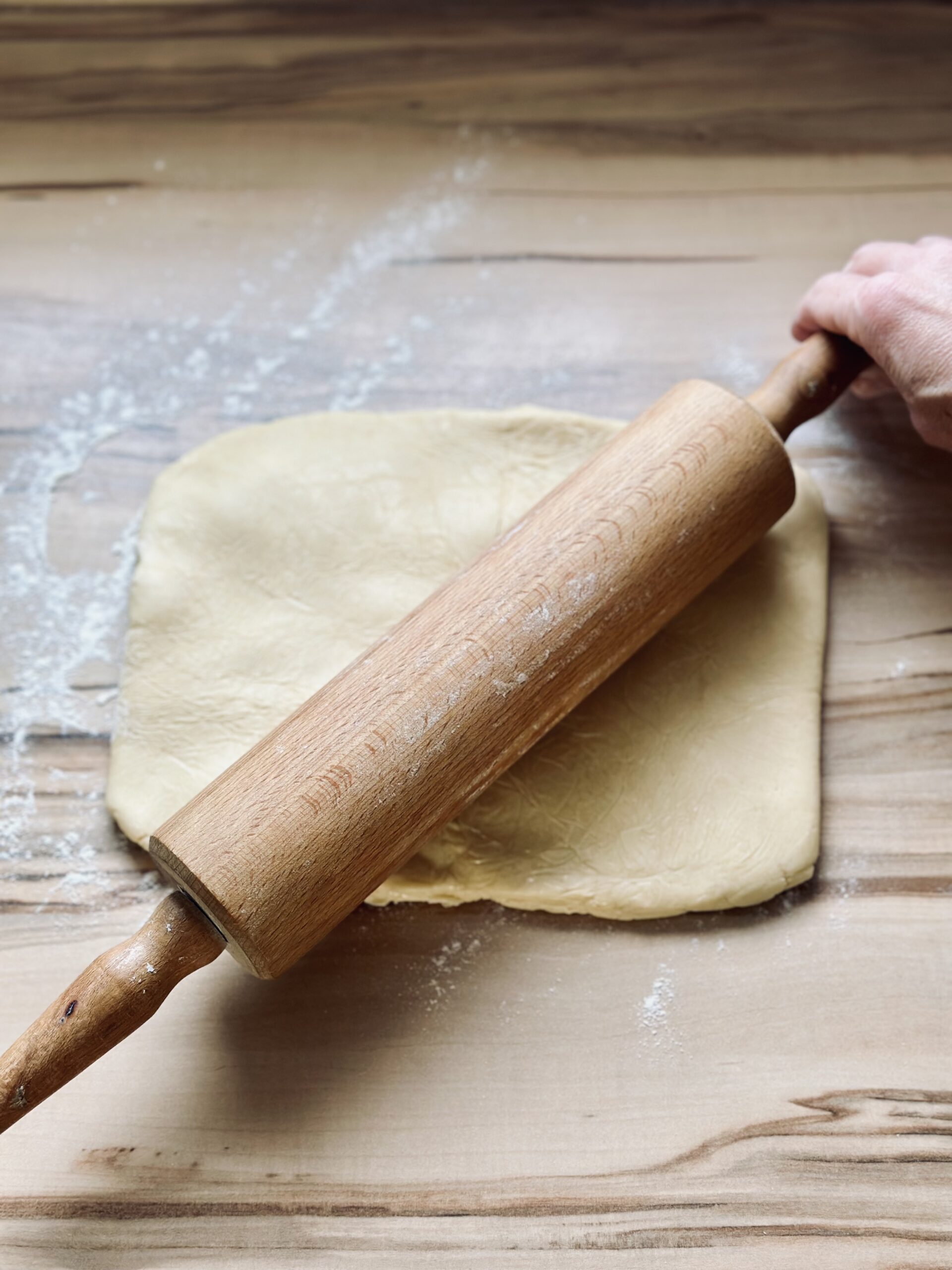 Teig auf 3-4 mm ausrollen