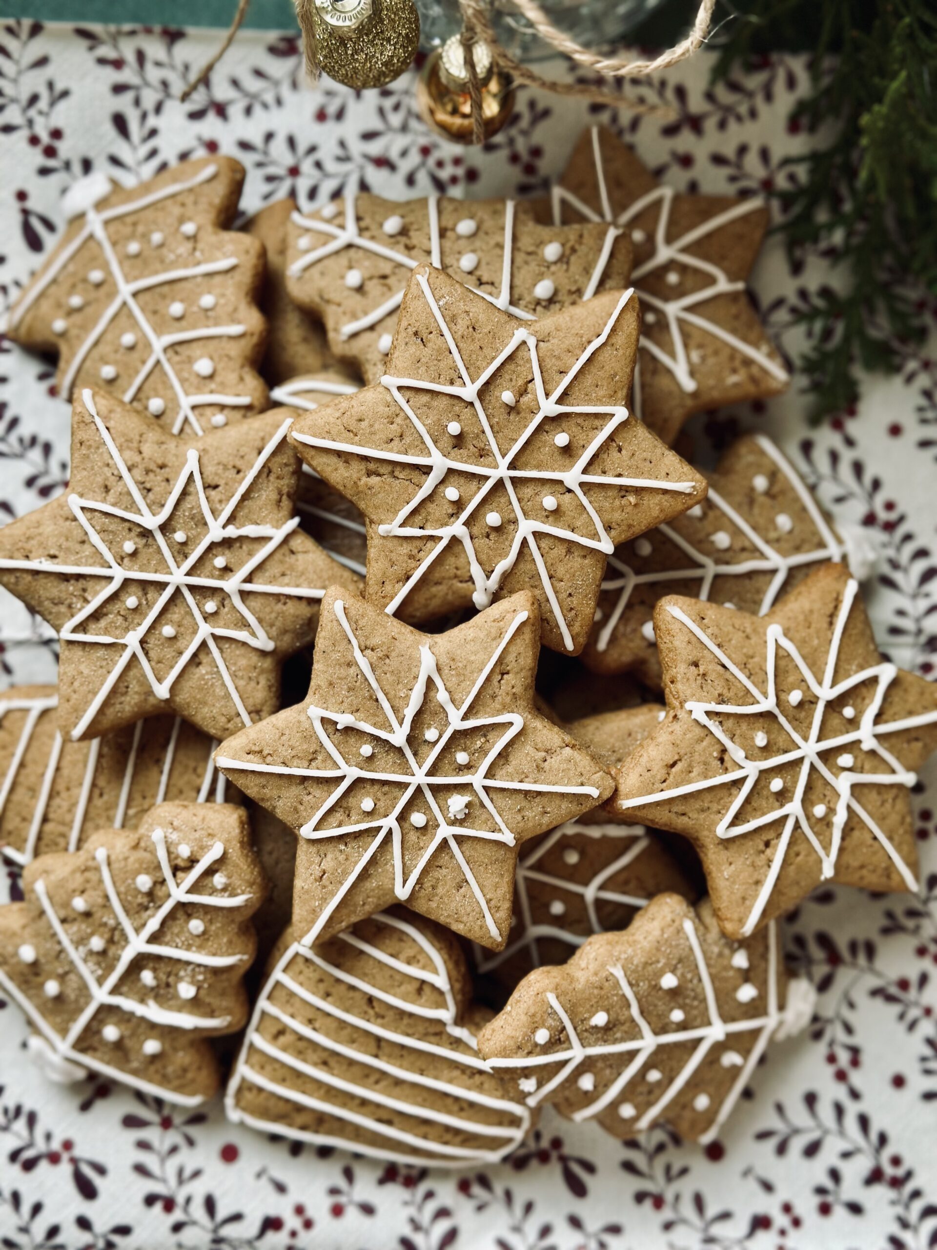 Sauerteig-Lebkuchenplätzchen für den Plätzchenteller an Weihnachten