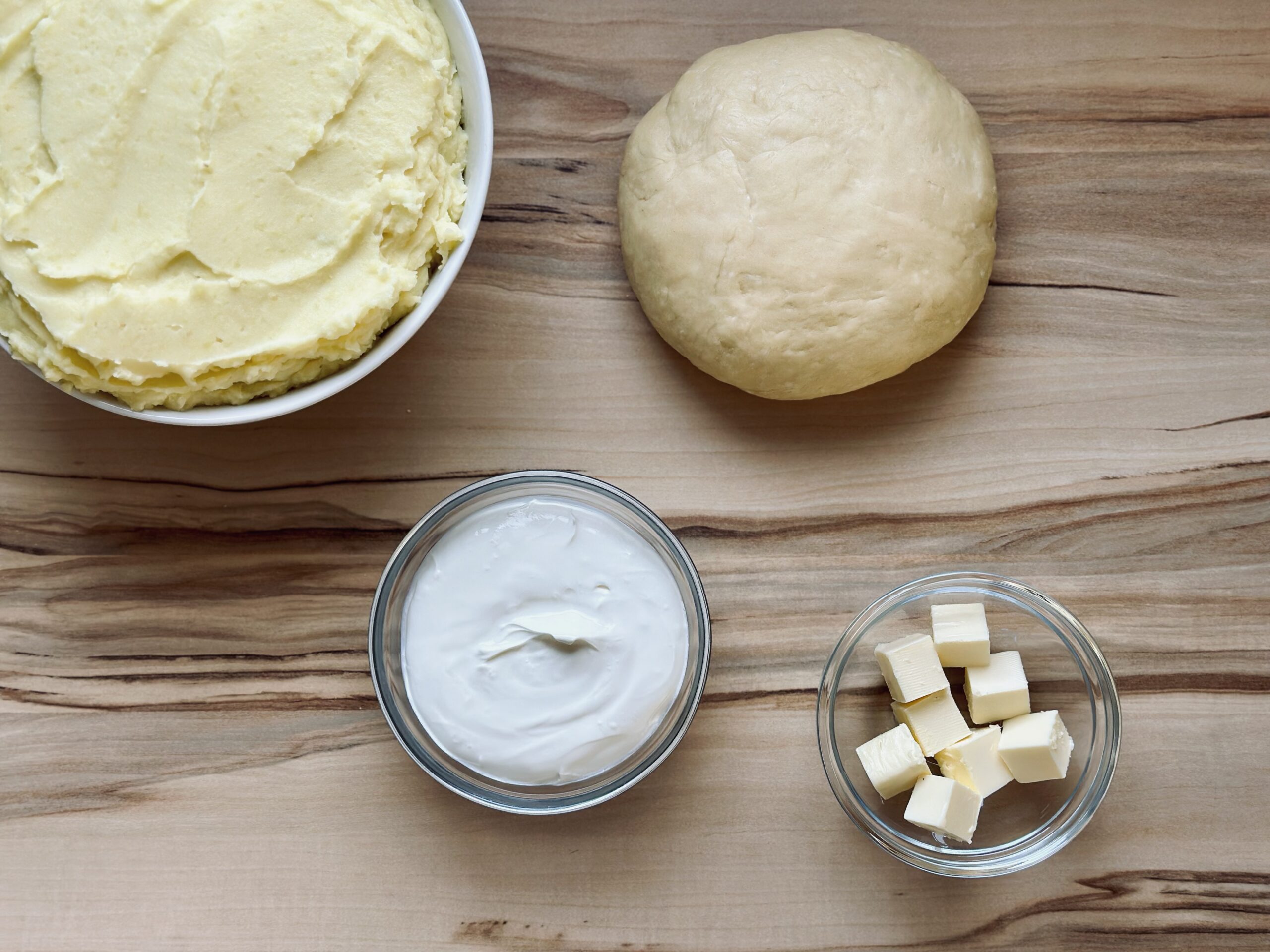 Zutaten für Sauerteig Pierogi